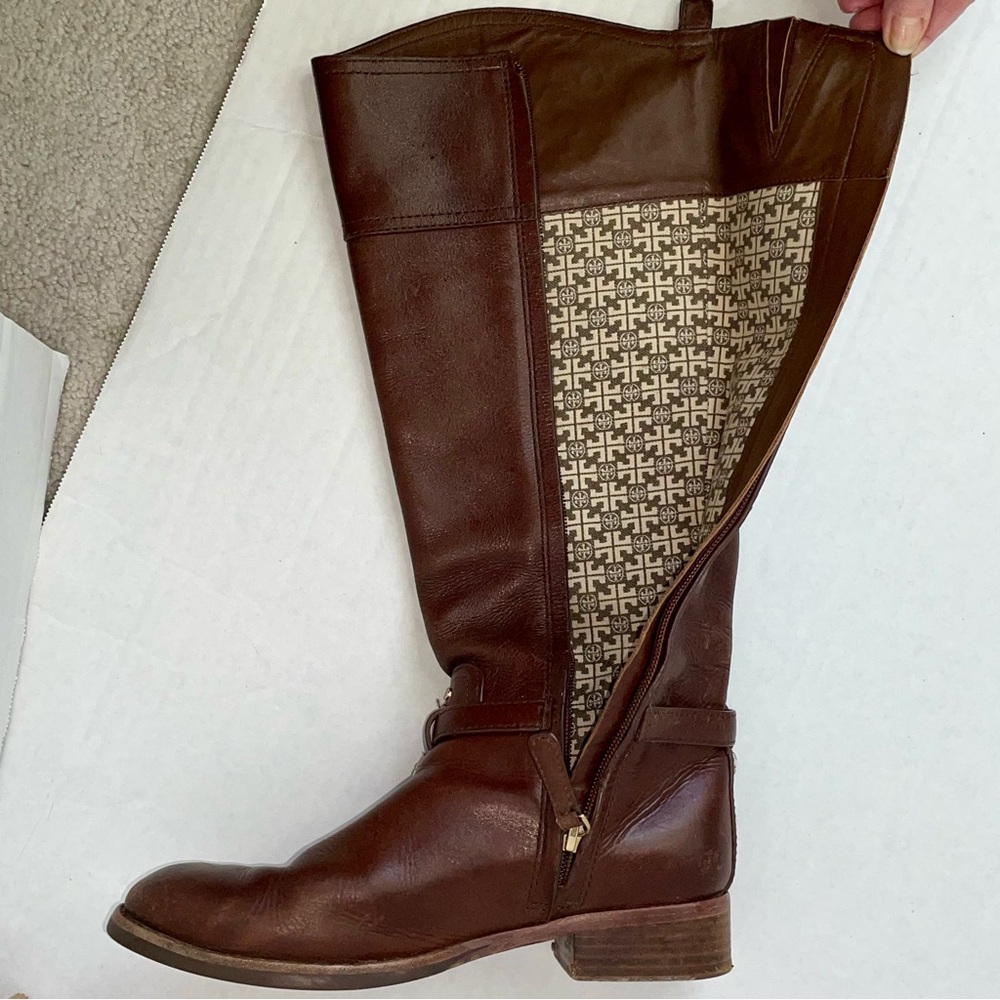 EUC Tory Burch Marlene leather tall riding brown logo boots - Picture 6 of 8